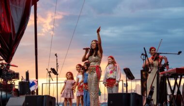 Great Neck concert draws 2,000 at Steppingstone Park