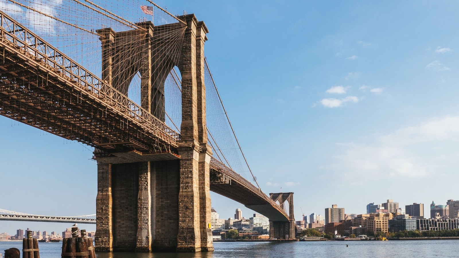 Naked man facing slew of charges after surviving jump from Brooklyn Bridge in NYC