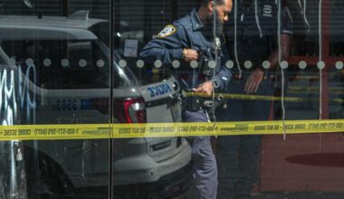 Man slashed across face in broad daylight on Lower East Side