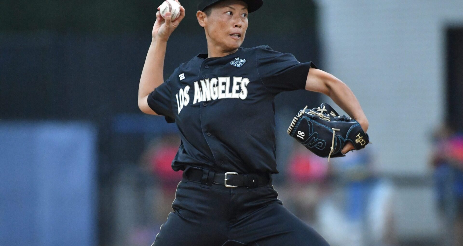 LA Queens Edge New York Heights to Open Inaugural WNBA Season