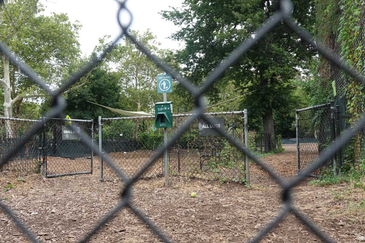 Elevated levels of mercury, arsenic found in dog run at Herbert Von King Park • Brooklyn Paper