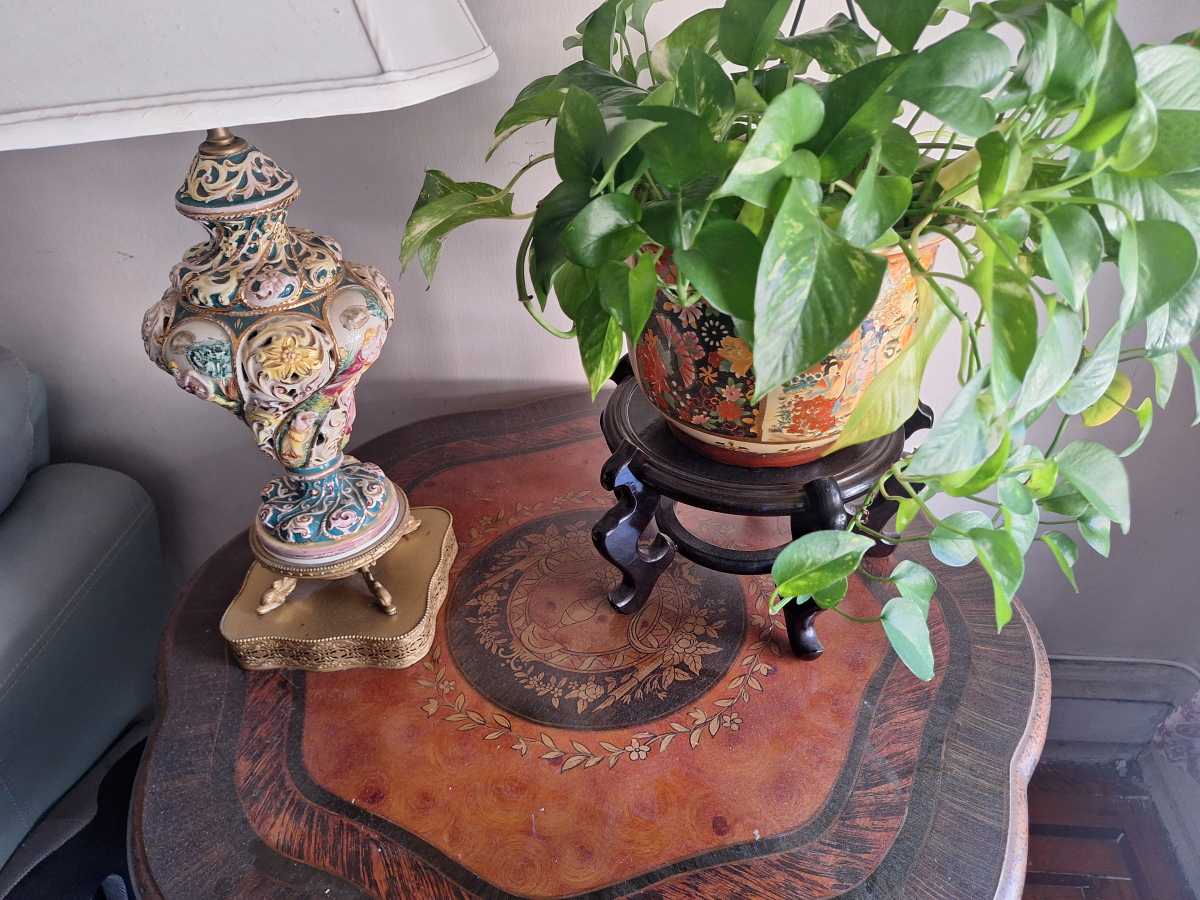 Score amazing deals at Queens’ hidden thrift shops – QNS