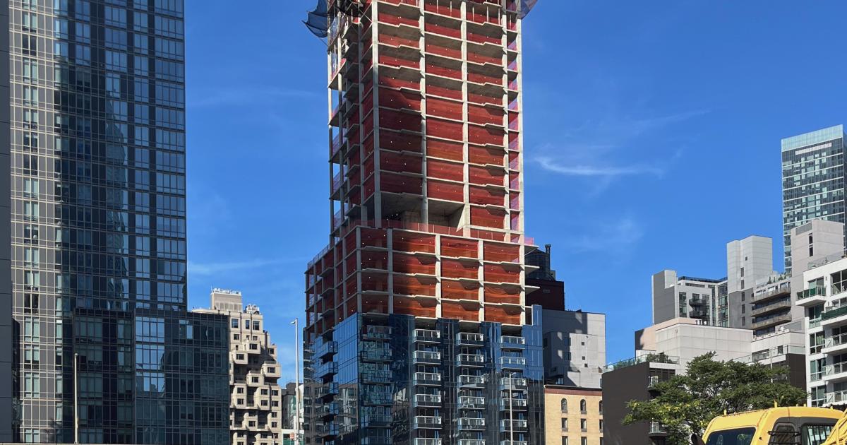 Progress Update at Another Queens Plaza High-Rise