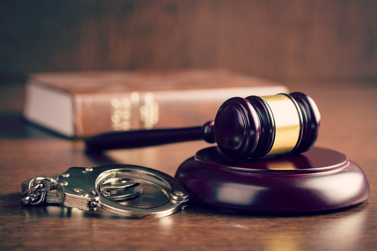 Gunman who killed gang member in front of girlfriend, then fled U.S., convicted of murder: DA