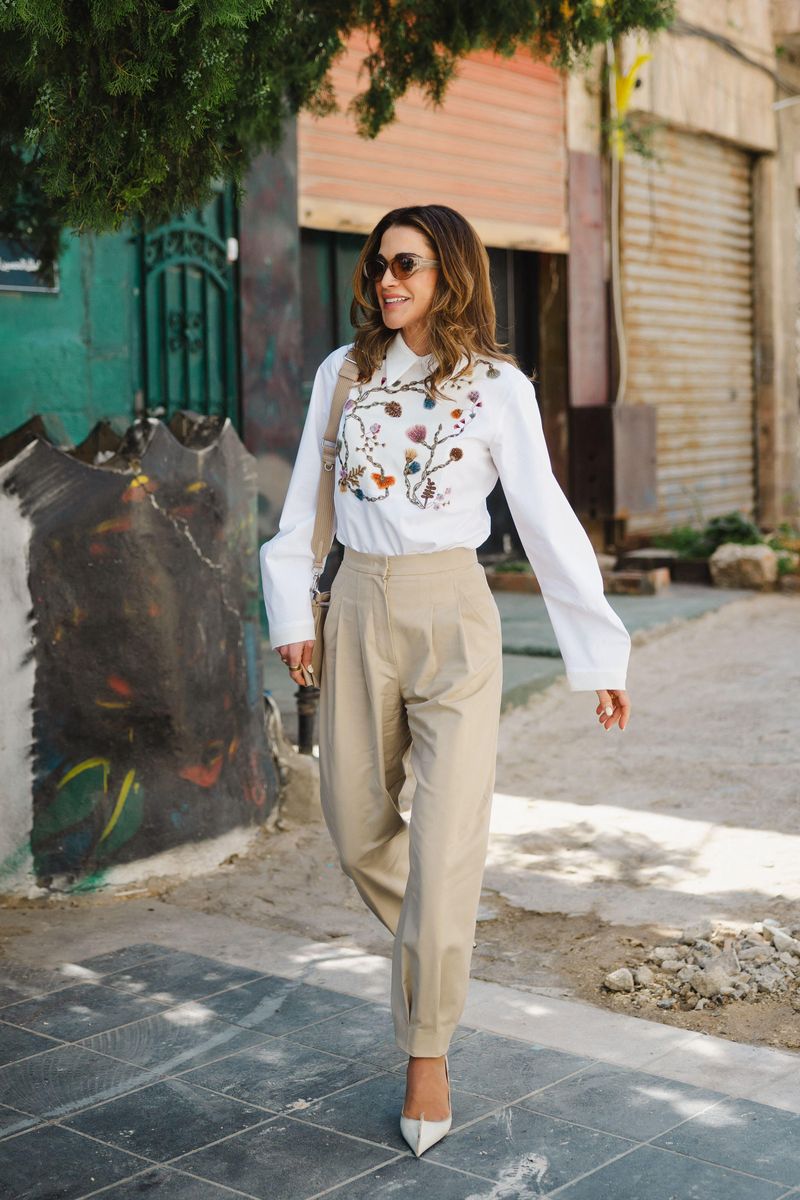 When it comes to royal style, few figures balance elegance and modernity quite like Queen Rania.