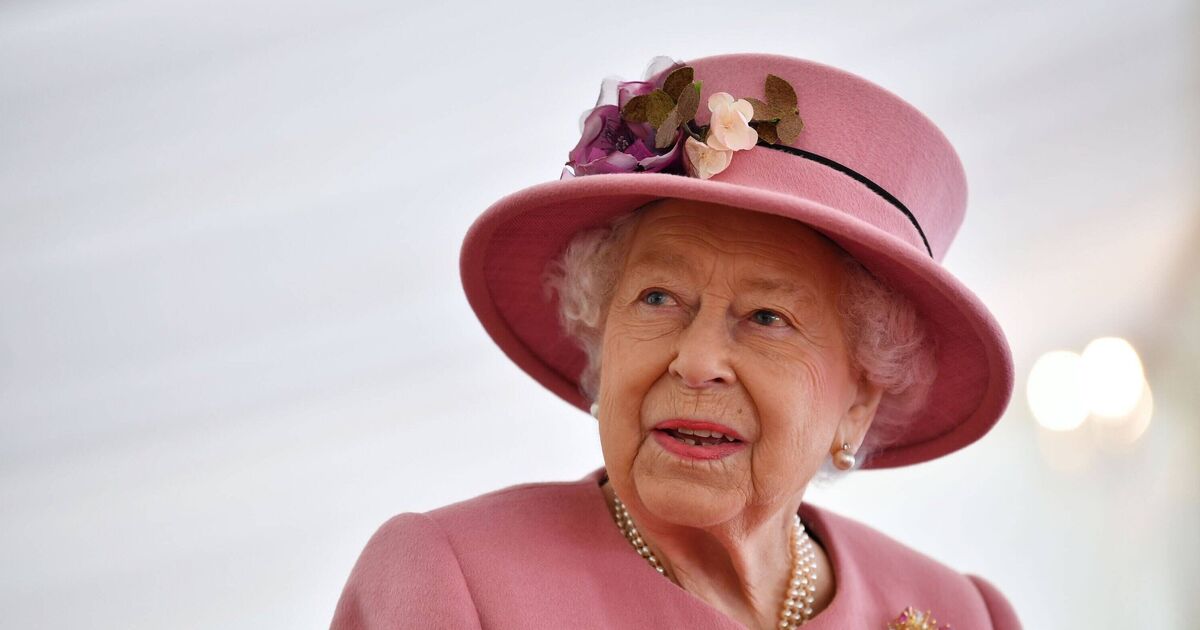 Queen's six-word reaction after Harry and Meghan left for US without goodbye - Celebrity News - Entertainment