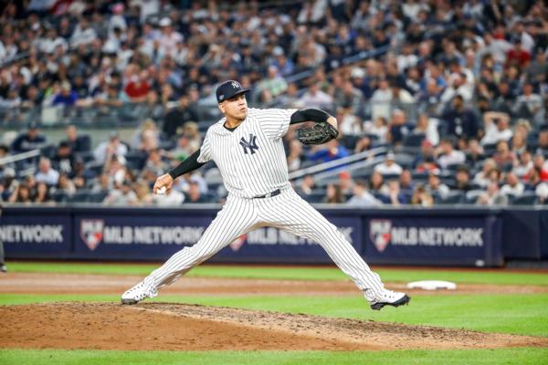 Meet and Greet with Former Yankees Pitcher Dellin Betances at Bronx Metro Store at Metro by T-Mobile