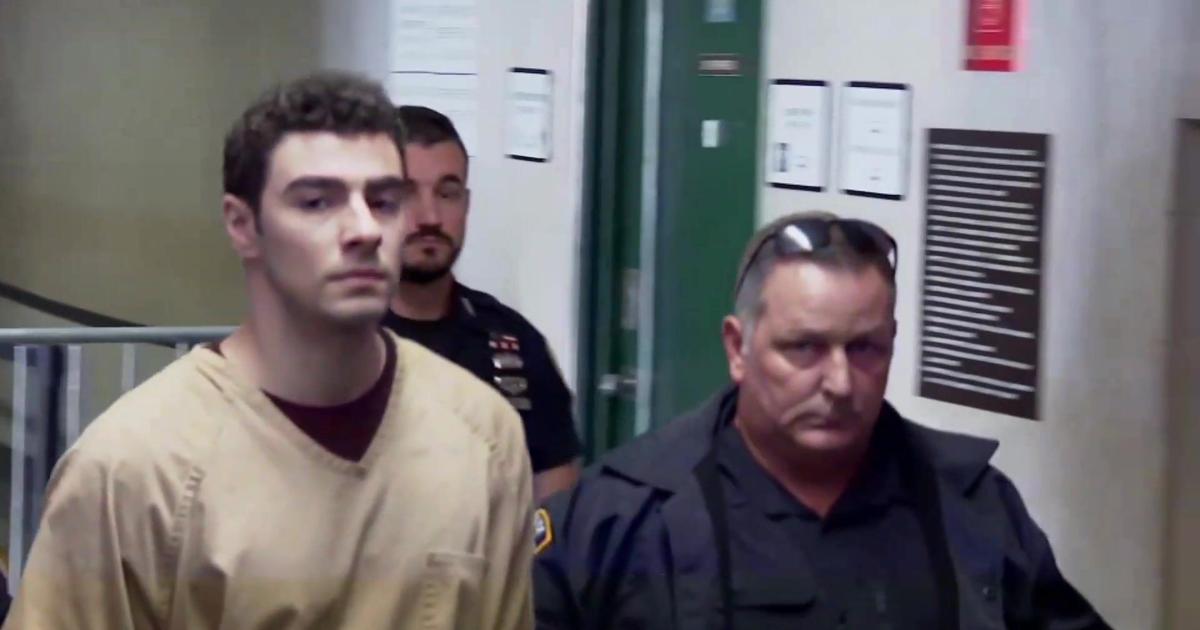 Luigi Mangione expected to plead guilty in Manhattan federal-stalking case | Northwest & National News