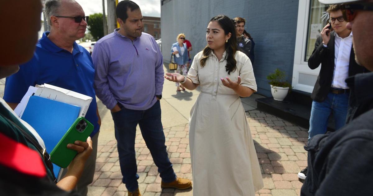 State senator meets with data center opponents | News
