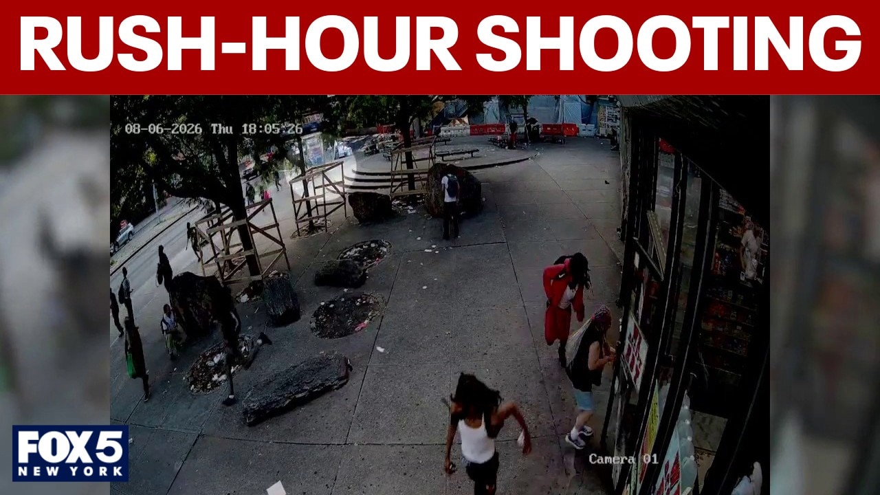 NYPD: Gunman wounds 2 in shooting near Bronx subway station