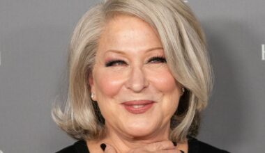 Bette Midler's 80s NYC Apartment Featured a Granny Chic Seat