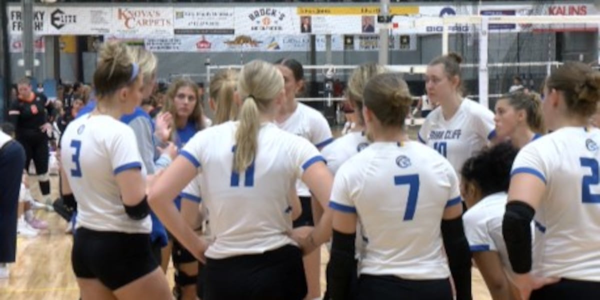 Briar Cliff volleyball brings back all-conference players Aubrey Hoeft and Brooklyn Voss ahead of Saturday's home opener