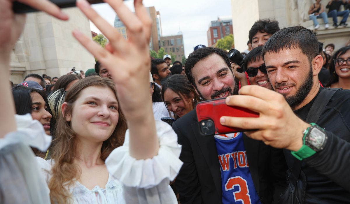 Hundreds show up to judge New York City Mayor Zohran Mamdani look-alike contest