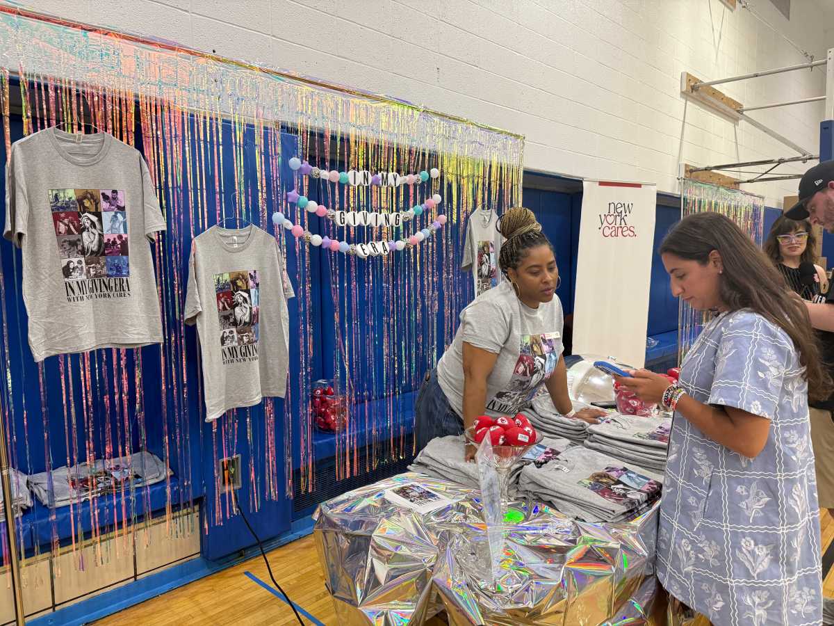New York Cares hosted a Taylor Swift-themed volunteer event in July.