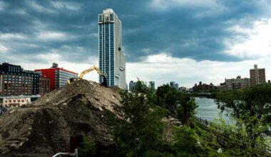 OUR FORGOTTEN BOROUGH | Mott Haven businesses bet on a waterfront boom. Years later, many are still waiting – Bronx Times