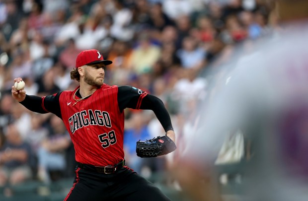 White Sox starter Sean Burke delivers against the Mets in the second inning Friday, Aug. 21, 2026, at Rate Field. (Chris Sweda/Chicago Tribune)