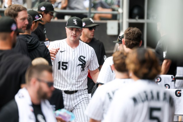 Chicago White Sox pitcher Sean Newcomb (15) walks through the dugout after the top of the first inning against the New York Mets at Rate Field on Aug. 23, 2026. (Eileen T. Meslar/Chicago Tribune)