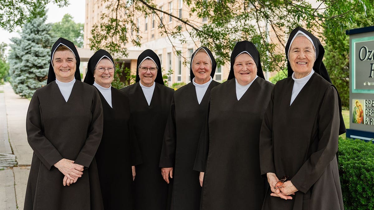 Carmelite-Sisters-for-the-Aged-and-Infirm-
