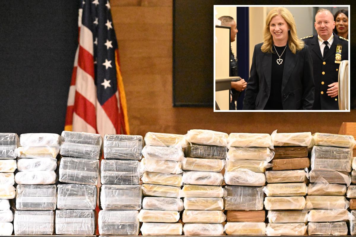 580 pounds, $10M worth of cocaine seized from Long Island City storage unit: NYPD