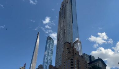 City rescinds hundreds of pied-à-terre tax letters