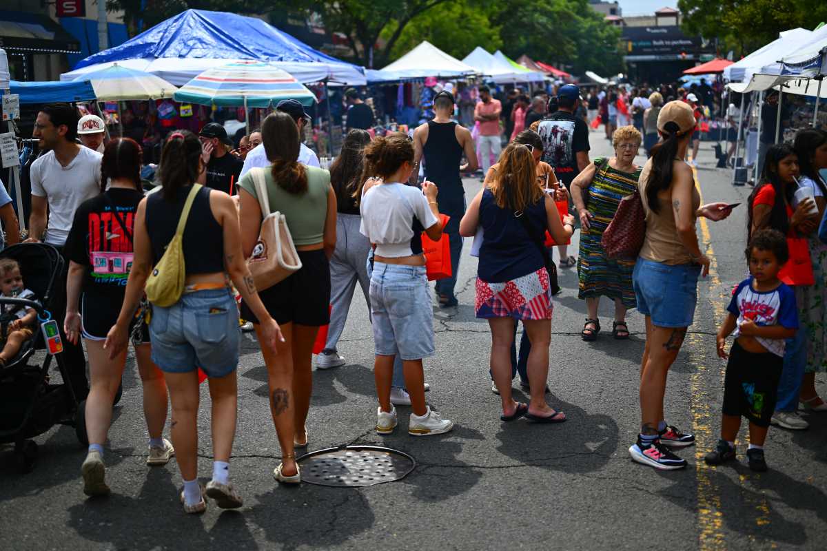 Community members gather for 31st Street Astoria Festival – QNS