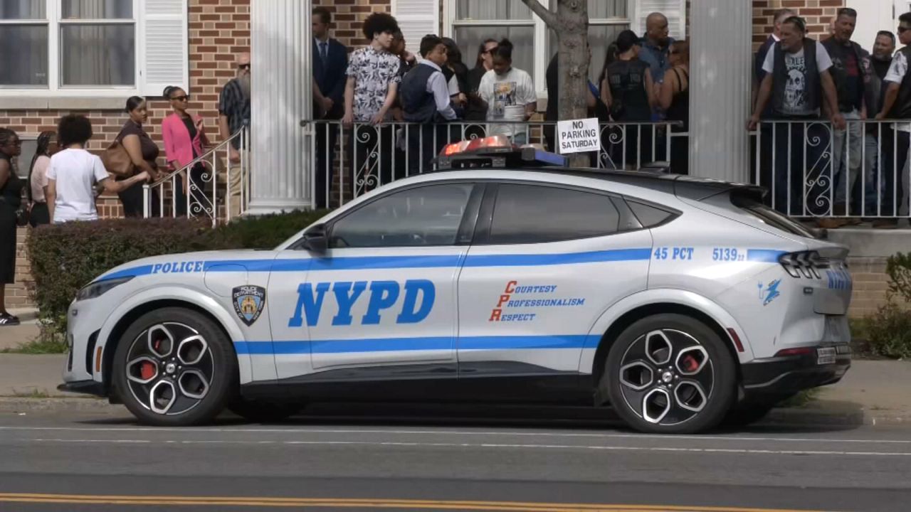 Bronx community gathers to mourn 12-year-old Jacob Freytes