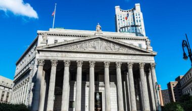 Lunch and Learn Perspectives: NYS Supreme Court interns gain leadersip lessons from Boeing executive
