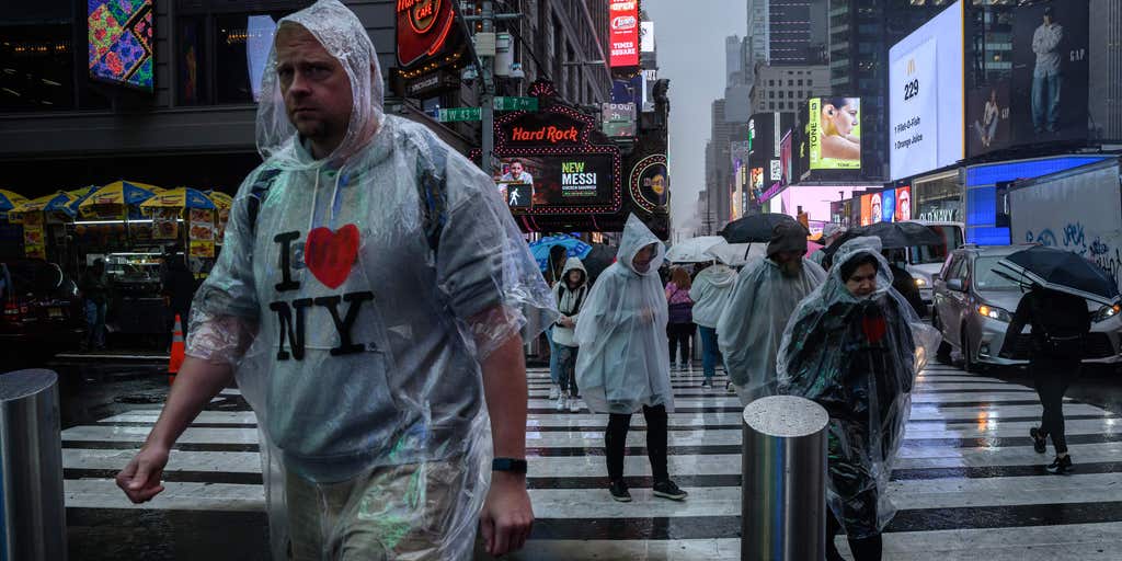 How much will it rain in New York City this month?