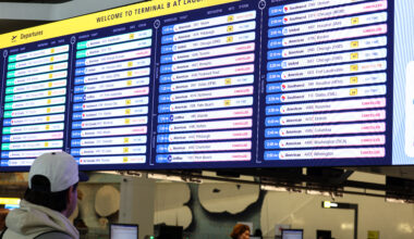Massive flight delays, cancellations at NYC-area airports as thunderstorms cause chaos