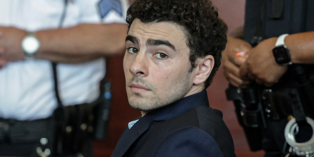 Luigi Mangione pleads guilty to federal stalking charges in killing of UnitedHeathcare CEO