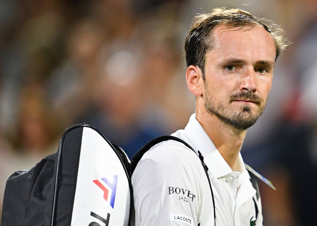 Daniil Medvedev contemplates pickleball career, curling in pre-U.S. Open changeover crash-out