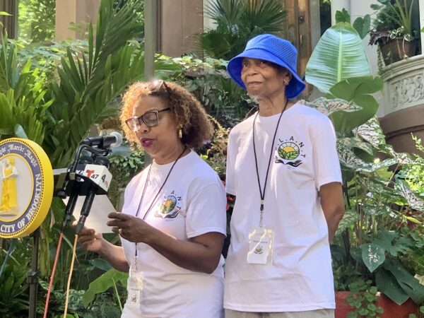 Althea Johnson, left, and Perry Edwards, co-founders of the Lincoln Place winning team, P.L.A.N.T. Photo: Mary Frost/Brooklyn Eagle