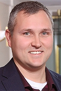 HEADSHOT_RBJ_CANNABIS_RICH_FARLEY_200x300