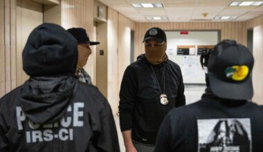Judge kills state law that prohibits ICE from wearing masks — Queens Daily Eagle