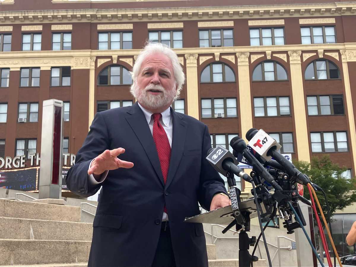 None of the homeowners suing over Mamdani’s pied-à-terre tax are subject to it. Can the case still stand?