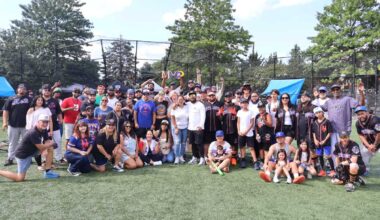 Mets fans, creators and Queens community come together for fourth annual Friends and Family Softball Game