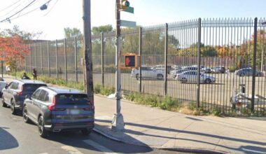 Mother and 4-year-old daughter hospitalized after Brooklyn chain-reaction collision