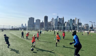 Fall sports sign-ups are open in Brooklyn: soccer, tennis, flag football, swimming, dance and gymnastics | Brooklyn Bridge Parents