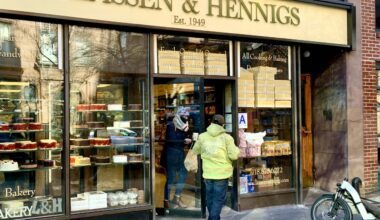 Lassen & Hennigs street-level bakery on Montague Street, January 2022 Photo: Mary Frost/Brooklyn Eagle