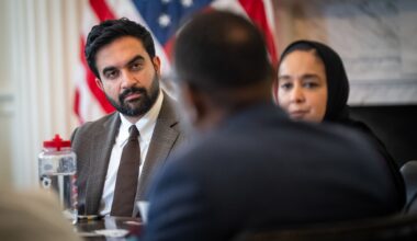 Mayor backs Queens pol’s bill to regulate Amazon’s deliveries — Queens Daily Eagle