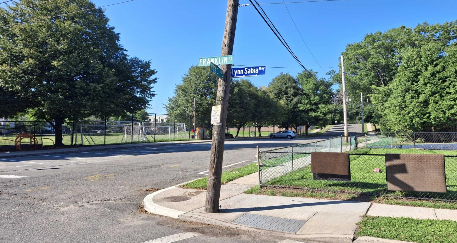 Vandals deface ‘Lynn Sabia Way’ sign at corner of Nyac Avenue and Franklin Place in two separate late-night incidents one week apart – Pelham Examiner