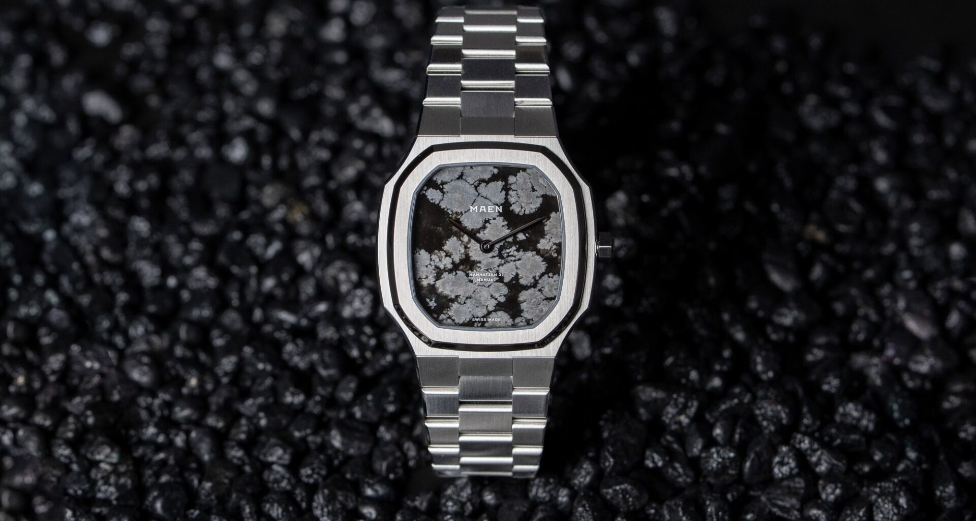 Maen Jumps on the Stone Dial Bandwagon with New Versions of Its Manhattan 37 Ultra-Thin