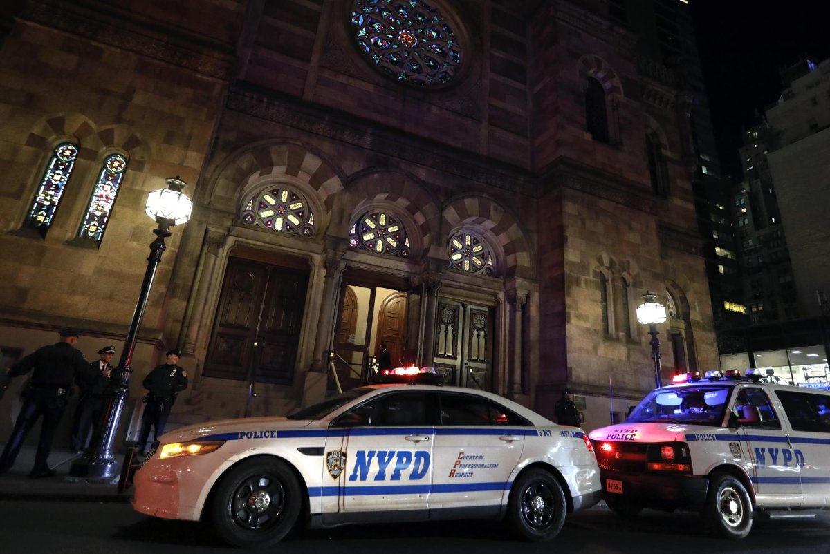 NYC man charged with hate crime in synagogue attack