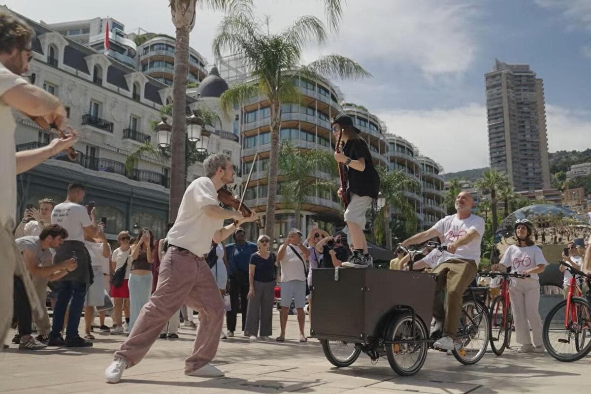 From Four Wheels to Two: Queen’s "Bicycle Race" Heralds La Vuelta in Monaco