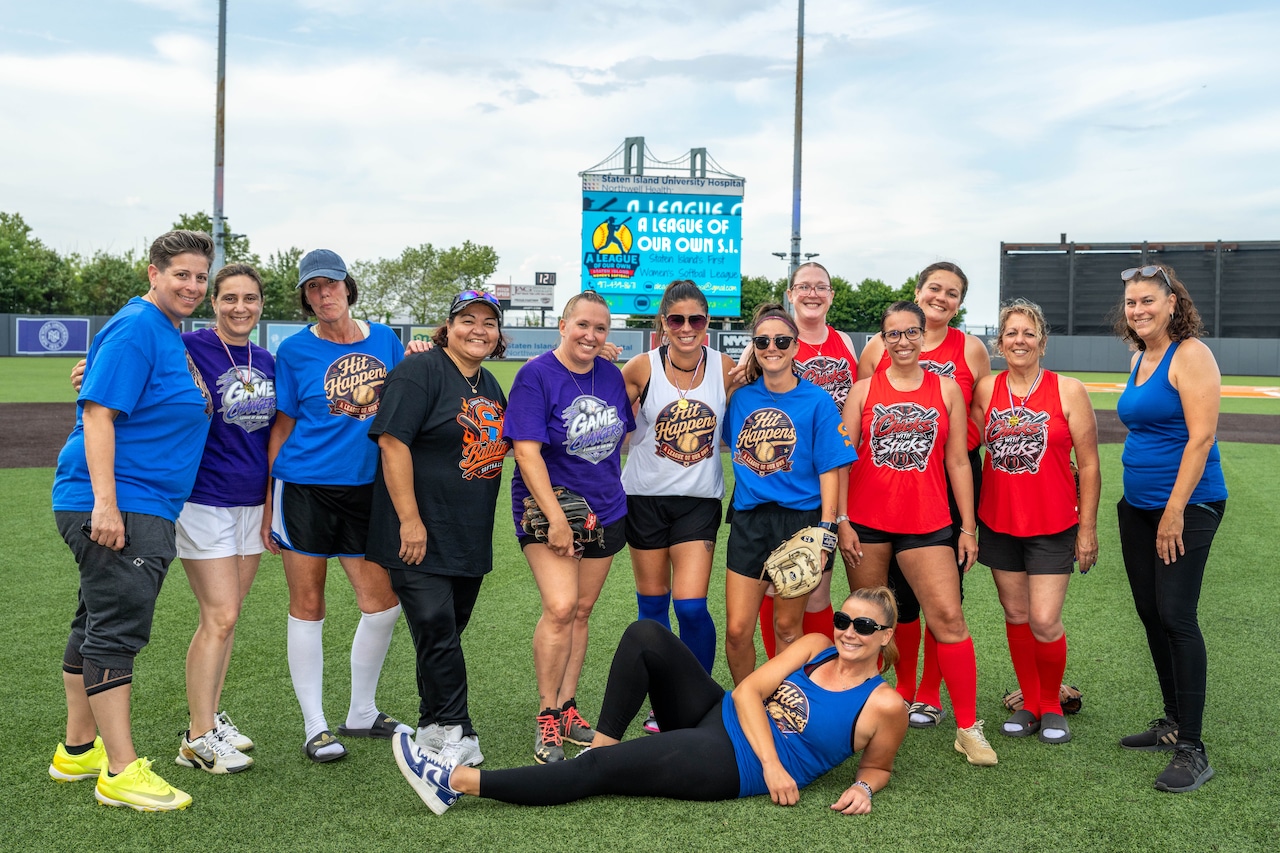 ‘Softball at the FerryHawks’ shows how one league created a community (143 photos)