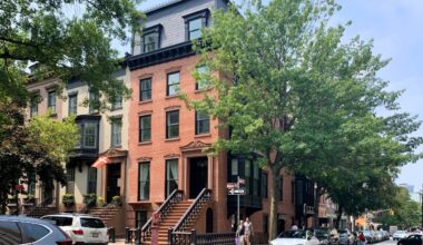 The Brooklyn Heights Association will be holding its 2026 Brooklyn Heights Designer Showhouse at the restored 1852 mansion, One Monroe Place. Photo: Mary Frost/Brooklyn Eagle