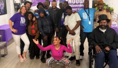 Peer Alliance Recovery Center Queens in Jamaica raises addiction and overdose awareness at heartfelt community and memorial event – QNS