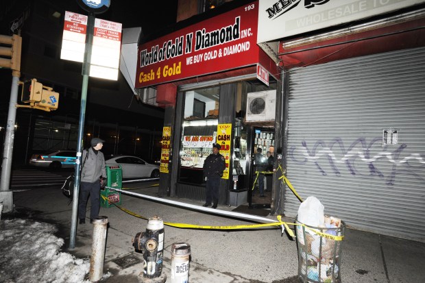 The World of Gold N Diamond at Church and Duane Sts. in Manhattan, where Omid Gholian was found dead, is pictured on Feb. 15, 2017. (Sam Costanza for New York Daily News)