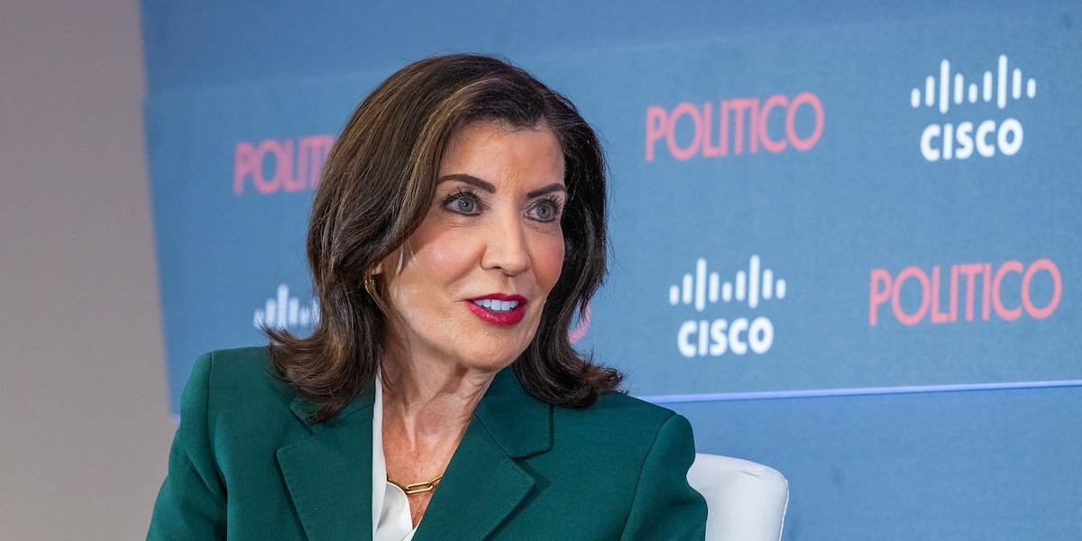 Hochul extends invite to Canadians