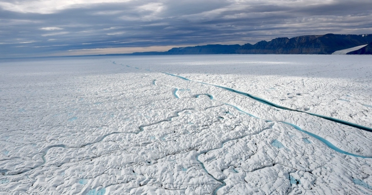 Stirling scientists monitor Manhattan-sized glacier break | About